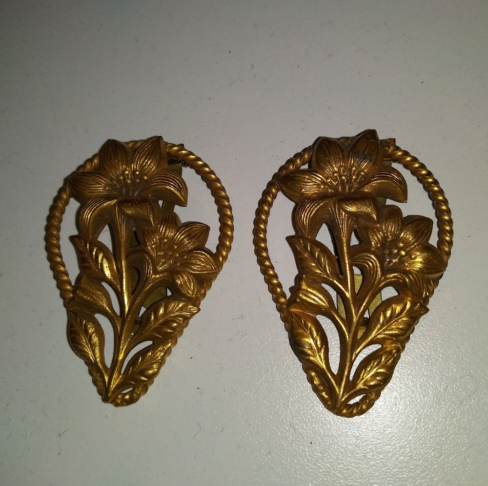 Art Nouveau Gilt Brass Floral Dress/Scarf Clips